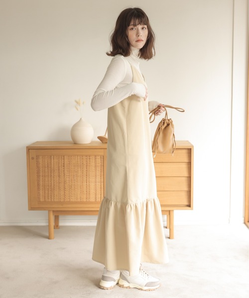 ANGIE(アンジー)の「ティアードキャミワンピース(ワンピース・レディース・ブラック/ベージュ・FREE)」の10枚目の写真