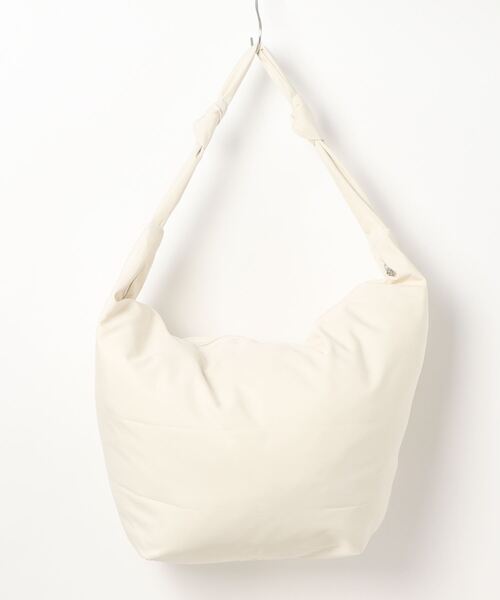 nemne store（ネンネストア）の「ナイロンメッセンジャーバッグ（ショルダーバッグ・レディース・ブラック/ピンク/アイボリー・フリー）」の15枚目の写真