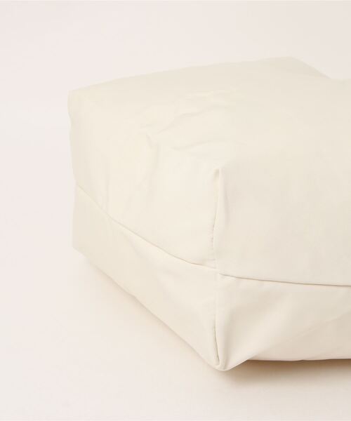 nemne store（ネンネストア）の「ナイロンメッセンジャーバッグ（ショルダーバッグ・レディース・ブラック/ピンク/アイボリー・フリー）」の19枚目の写真