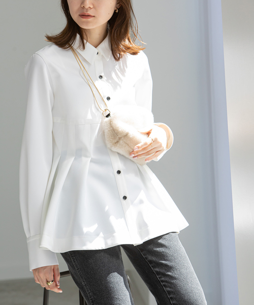 【新品】NOBLE ノーブル フロントタックヘムフレアーシャツブラウス ホワイト Noble（ノーブル）の「フロントタックヘムフレアーシャツブラウス