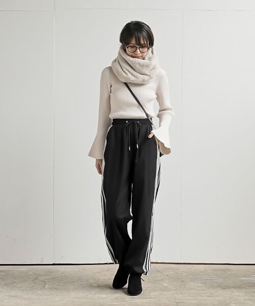 rps（アールピーエス）の「フェイクファースヌード（ネックウォーマー/スヌード・レディース・ライトグレー/ピンクベージュ/チャコールグレー/ベージュ系その他/モカ/アイボリー・フリー）」の22枚目の写真