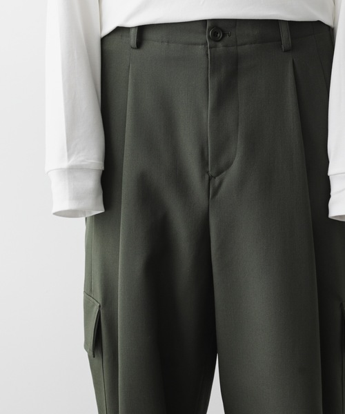 ato（アトウ）の「TAPERED MILITARY PANTS（カーゴパンツ・メンズ・ブラック/カーキ・44/46/48）」の14枚目の写真