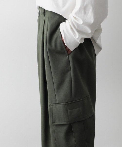 ato（アトウ）の「TAPERED MILITARY PANTS（カーゴパンツ・メンズ・ブラック/カーキ・44/46/48）」の15枚目の写真