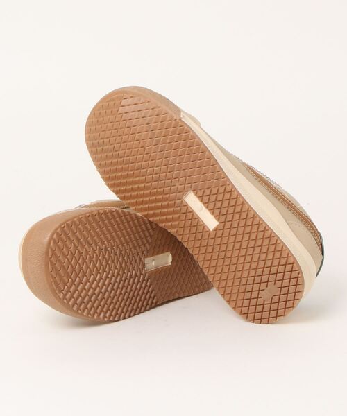 Lace Ladies(レースレディース)の「PUレザーローカットスニーカー(スニーカー・レディース・ベージュ/ブラック/グリーン・24.5/25/22.5/23.5/23/24)」の4枚目の写真