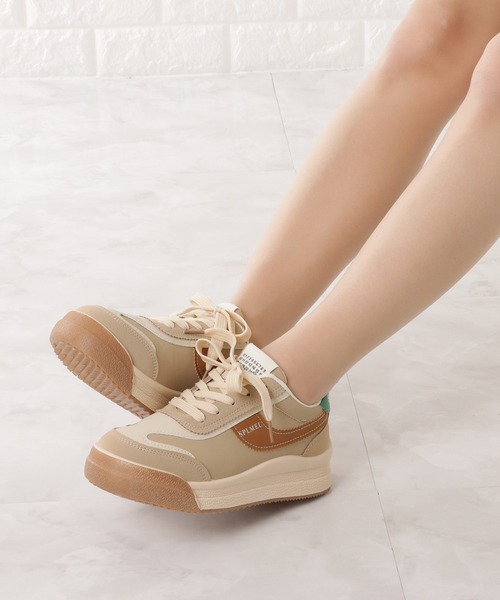 Lace Ladies(レースレディース)の「PUレザーローカットスニーカー(スニーカー・レディース・ベージュ/ブラック/グリーン・24.5/25/22.5/23.5/23/24)」の9枚目の写真