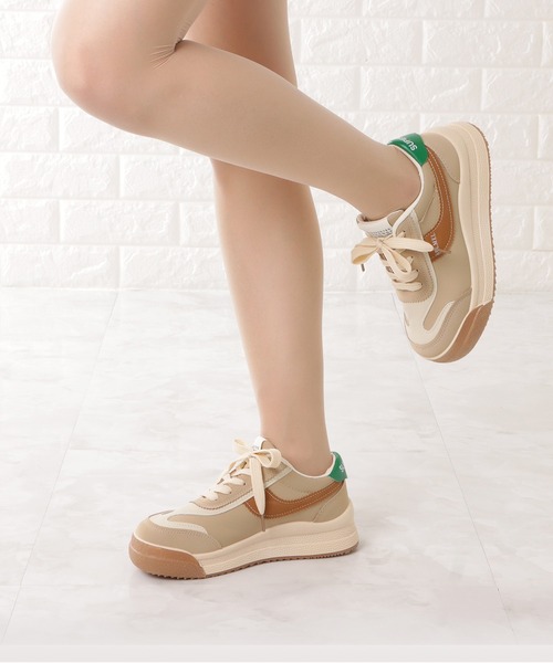 Lace Ladies(レースレディース)の「PUレザーローカットスニーカー(スニーカー・レディース・ベージュ/ブラック/グリーン・24.5/25/22.5/23.5/23/24)」の15枚目の写真