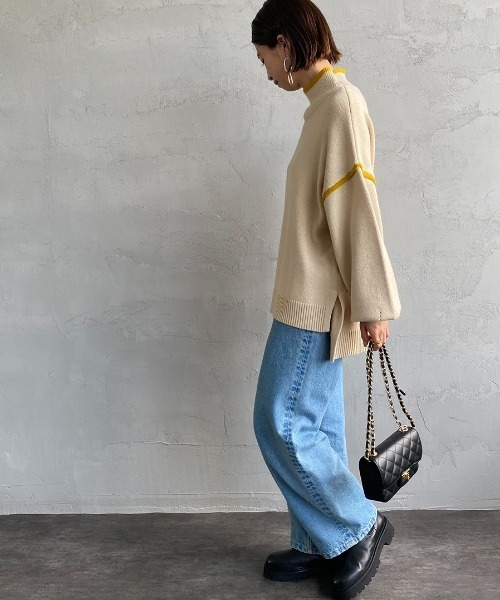 JEANS FACTORY （ジーンズファクトリー）の「[MAISON DE L'ALLURE/メゾンドゥラリュール] 配色パイピング タートルネックニットプルオーバー（ニット/セーター・レディース・イエロー/オレンジ/ブラック/オフホワイト/ブルー・F）」の16枚目の写真