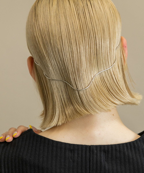 SMELLY（スメリー）の「ナミナミバックカチューシャ（カチューシャ・レディース・シルバー/ゴールド・-）」の2枚目の写真