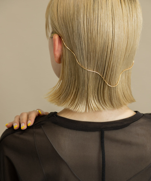 SMELLY（スメリー）の「ナミナミバックカチューシャ（カチューシャ・レディース・シルバー/ゴールド・-）」の4枚目の写真