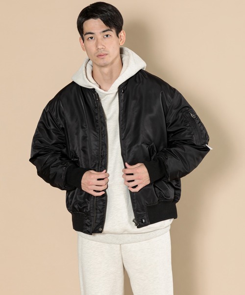 AMERICAN RAG CIE（アメリカンラグシー）の「MILITARY FLIGHT JACKET（MA-1・メンズ・ブラック/グレー・M/L）」の17枚目の写真