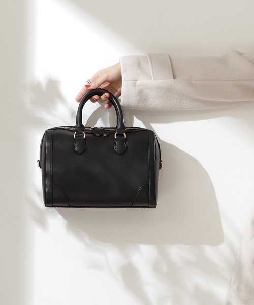 N.（N. Natural Beauty Basic）（エヌエヌナチュラルビューティーベーシック）の「【松井愛莉さん着用】◆ステッチボストンバッグ（ボストンバッグ・レディース・ブラック/キャメル・ﾌﾘ-）」の5枚目の写真