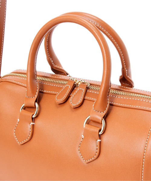 N.（N. Natural Beauty Basic）（エヌエヌナチュラルビューティーベーシック）の「【松井愛莉さん着用】◆ステッチボストンバッグ（ボストンバッグ・レディース・ブラック/キャメル・ﾌﾘ-）」の4枚目の写真