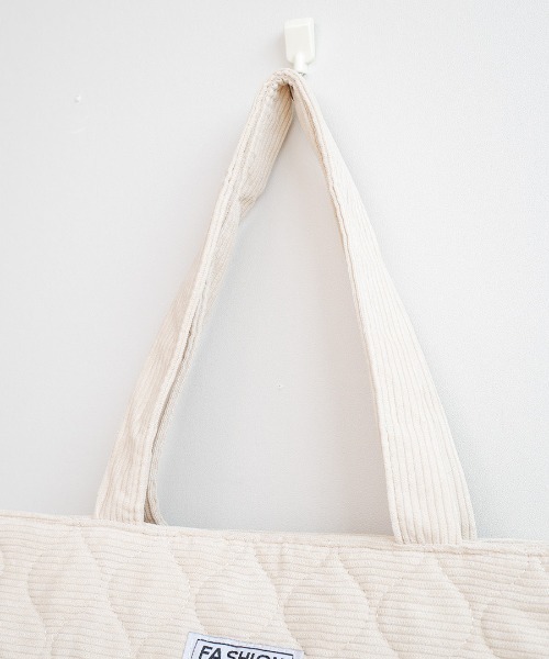 shopnikoniko（ショップニコニコ）の「トートバッグ　キルティング A4 コーデュロイ  キルティングバック トート かわいい（トートバッグ・レディース・ブラック/ホワイト/ベージュ・フリー）」の12枚目の写真