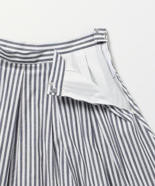 BEAMS LIGHTS Women's（ビームスライツ ウィメンズ）の「BEAMS LIGHTS / ストライプフレアー スカート（スカート・レディース・グレー/レッド/ネイビー・36/38）」の6枚目の写真