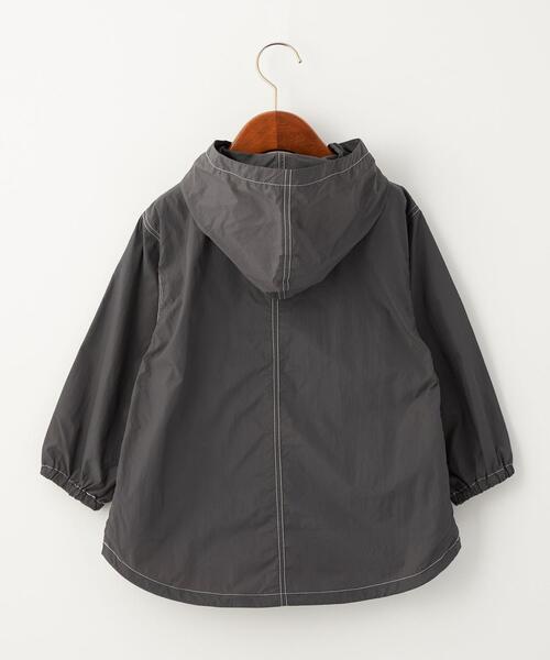 green label relaxing（グリーンレーベルリラクシング）の「TJ シースルー マウンテンパーカー 100-130cm -撥水-（マウンテンパーカー・キッズ・ダークグレー/オフホワイト・S(120-130cm)/XS(100-110cm)）」の13枚目の写真