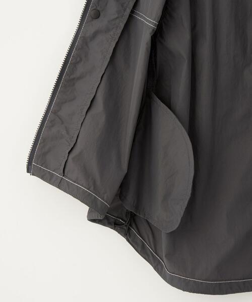 green label relaxing（グリーンレーベルリラクシング）の「TJ シースルー マウンテンパーカー 100-130cm -撥水-（マウンテンパーカー・キッズ・ダークグレー/オフホワイト・S(120-130cm)/XS(100-110cm)）」の14枚目の写真