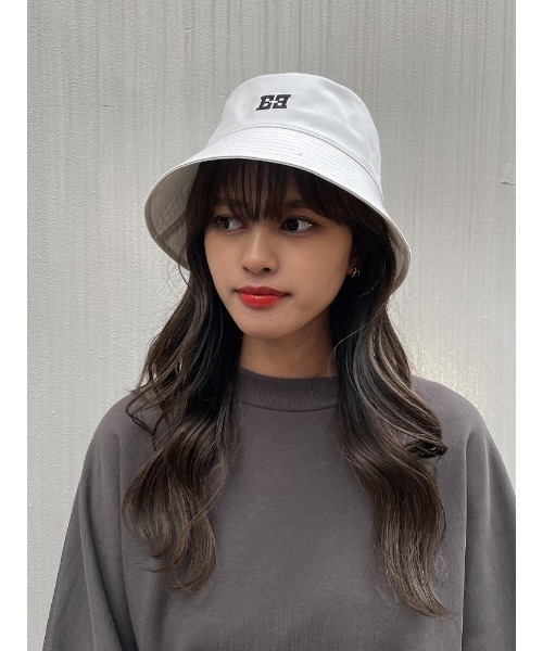 ENVYM（アンビー）の「Ｅロゴバケットハット（ハット・レディース・ホワイト/ブラック・FREE）」の13枚目の写真