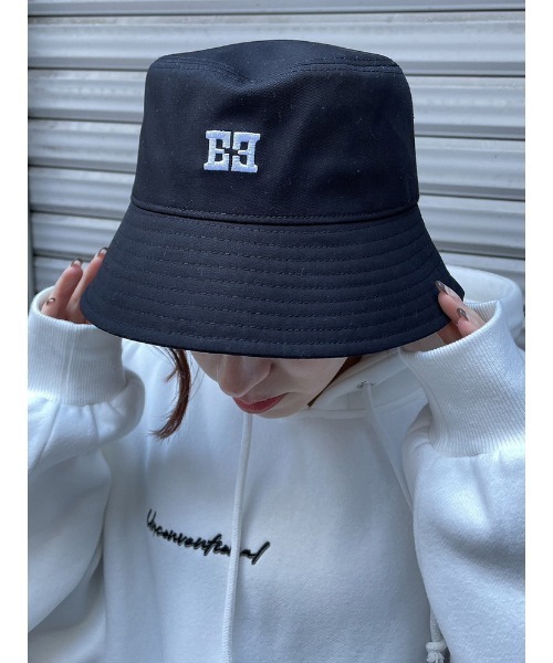 ENVYM（アンビー）の「Ｅロゴバケットハット（ハット・レディース・ホワイト/ブラック・FREE）」の8枚目の写真