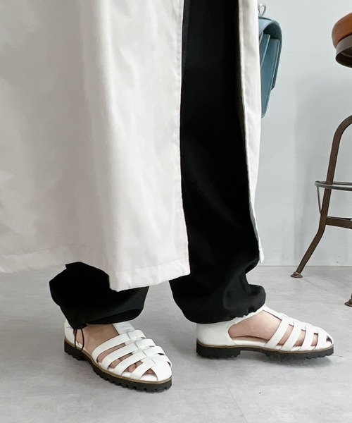 un dix cors（アンディコール）の「【PRECIEUX JOUET(プレシュウ・ジュエ)】グルカサンダル（サンダル・レディース・ホワイト/ブラック・36/37/38）」の4枚目の写真