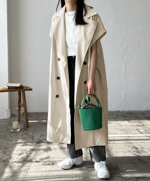 LIAN（リアン）の「ギャバ袖取り外し2WAYトレンチコート（トレンチコート・レディース・ブラック/カーキ/アイボリー・FREE）」の4枚目の写真
