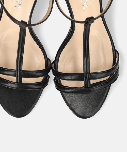 MAMIAN（マミアン）の「Tストラップ シンプル サンダル (7.0cmヒール)（サンダル・レディース・グレイッシュベージュ/ホワイト/ブラック/シルバー・S/LL/M/L）」の11枚目の写真