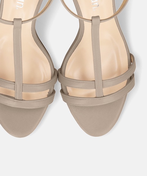 MAMIAN（マミアン）の「Tストラップ シンプル サンダル (7.0cmヒール)（サンダル・レディース・グレイッシュベージュ/ホワイト/ブラック/シルバー・S/LL/M/L）」の16枚目の写真