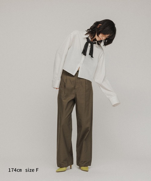M TO R（ムウトアール）の「［BLOUSE］2WAY TIE DOCKING CROPPED SHIRTS（シャツ/ブラウス・レディース・ホワイト/ブルー/ピンク・FREE）」の6枚目の写真
