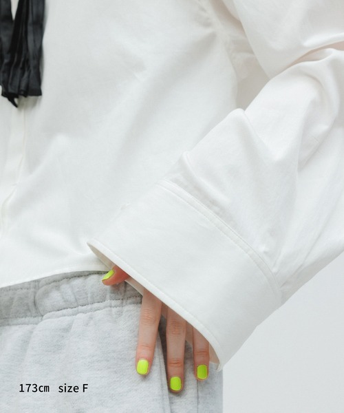 M TO R（ムウトアール）の「［BLOUSE］2WAY TIE DOCKING CROPPED SHIRTS（シャツ/ブラウス・レディース・ホワイト/ブルー/ピンク・FREE）」の15枚目の写真