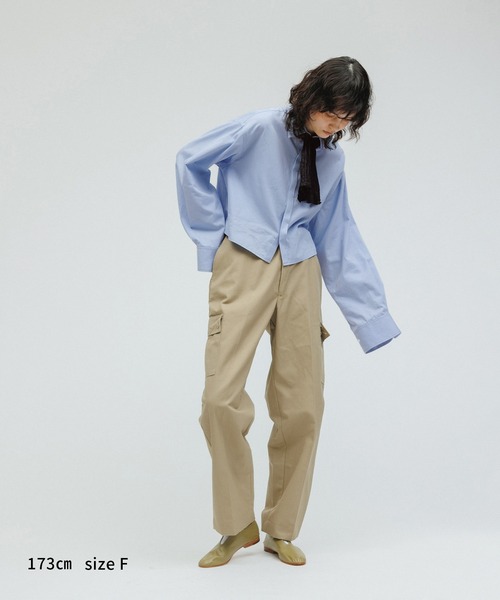 M TO R（ムウトアール）の「［BLOUSE］2WAY TIE DOCKING CROPPED SHIRTS（シャツ/ブラウス・レディース・ホワイト/ブルー/ピンク・FREE）」の16枚目の写真