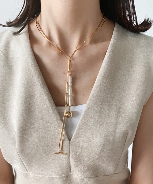 thank U more（サンキューモア）の「メタルボール付き 2WAY チェーン × スクエアーパール ラリエット ネックレスWAY（ネックレス・レディース・ゴールド/シルバー・FREE）」の2枚目の写真