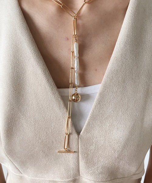 thank U more（サンキューモア）の「メタルボール付き 2WAY チェーン × スクエアーパール ラリエット ネックレスWAY（ネックレス・レディース・ゴールド/シルバー・FREE）」の3枚目の写真