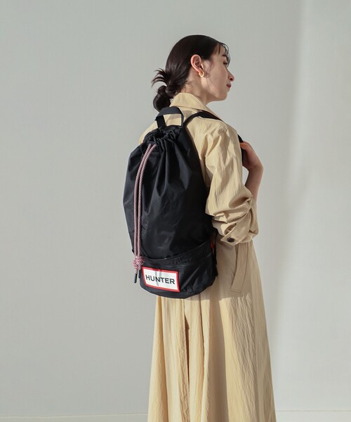 Ray BEAMS(レイビームス)の「【WEB限定】HUNTER / トラベル リップストップ リサイクル ナイロン 2WAY バックパック(バックパック/リュック・レディース・ブラック・ONE SIZE)」の2枚目の写真