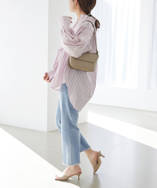 SLOBE IENA（スローブイエナ）の「【Healthy DENIM/ヘルシーデニム】クロップドフレアデニムパンツ（デニムパンツ・レディース・ベージュ/サックスブルー・25/23/24/22）」の5枚目の写真