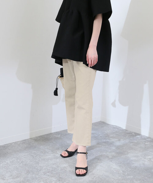 SLOBE IENA（スローブイエナ）の「【Healthy DENIM/ヘルシーデニム】クロップドフレアデニムパンツ（デニムパンツ・レディース・ベージュ/サックスブルー・25/23/24/22）」の14枚目の写真