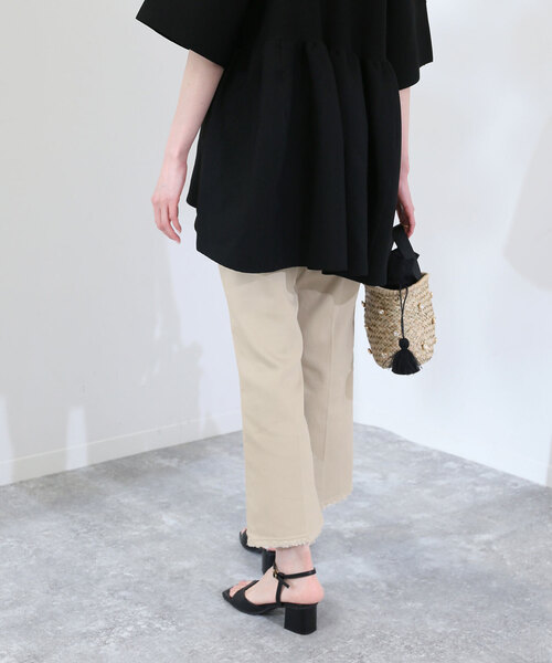 SLOBE IENA（スローブイエナ）の「【Healthy DENIM/ヘルシーデニム】クロップドフレアデニムパンツ（デニムパンツ・レディース・ベージュ/サックスブルー・25/23/24/22）」の18枚目の写真