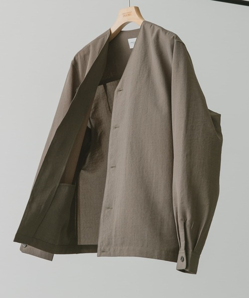 URBAN RESEARCH DOORS（アーバンリサーチドアーズ）の「『セットアップ対応』『UR TECH DRYLUXE』イージーケアノーカラージャケット（ノーカラージャケット・メンズ・ブルー系その他/ネイビー/ベージュ/ブルー/ベージュ系その他・LARGE/MEDIUM）」の20枚目の写真