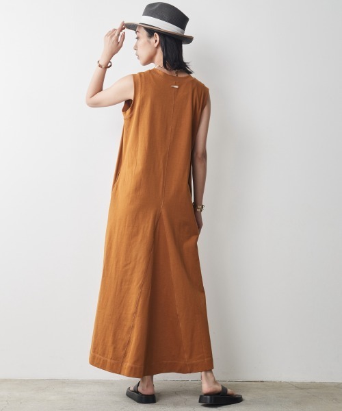 CHIC STYLE（シックスタイル）の「＜大きいサイズ＞綿100％バックフレアタンクトップカットソーワンピース シックスタイル（ワンピース・レディース・ブラック/マスタード・L/LL/3L/4L/5L）」の22枚目の写真