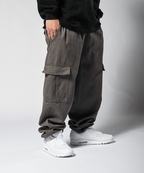 LFYT（エルエフワイティー）の「LFYT ラファイエット [Lafayette] - リラックスフィット カーゴパンツ テーパード [RELAXED FIT CARGO PANTS] LS231203（カーゴパンツ・メンズ・グリーン/チャコールグレー/ブラック・XX-LARGE/X-LARGE/LARGE/MEDIUM）」の5枚目の写真