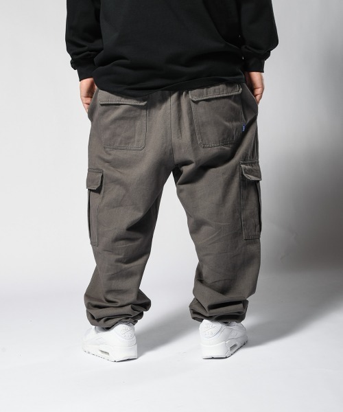 LFYT（エルエフワイティー）の「LFYT ラファイエット [Lafayette] - リラックスフィット カーゴパンツ テーパード [RELAXED FIT CARGO PANTS] LS231203（カーゴパンツ・メンズ・グリーン/チャコールグレー/ブラック・XX-LARGE/X-LARGE/LARGE/MEDIUM）」の6枚目の写真