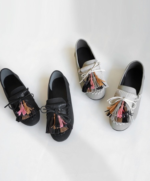 antiqua(アンティカ)の「タッセルモカシン(モカシン/デッキシューズ・レディース・ブラック/グレー・M/L/S/LL)」の5枚目の写真