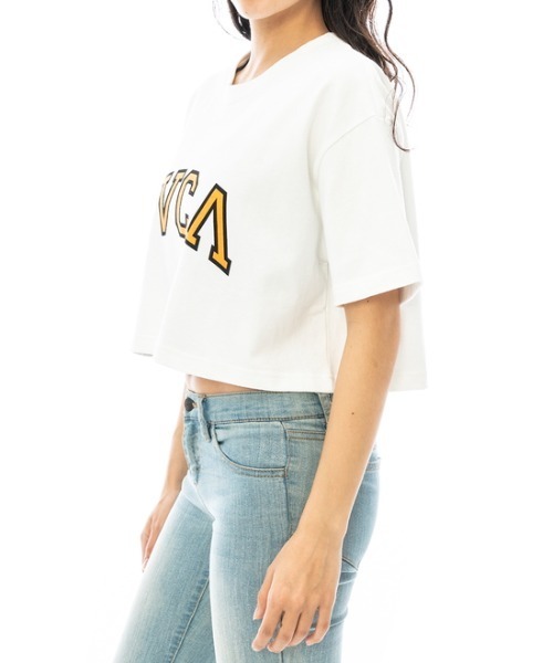 RVCA(ルーカ)の「RVCA レディース BETTER ARCH TEE Tシャツ【2023年夏モデル】/ルーカカレッジロゴクロップド半袖Tシャツ(Tシャツ/カットソー・レディース・ブルー/ブラック/ホワイト・SMALL/MEDIUM/LARGE)」の5枚目の写真