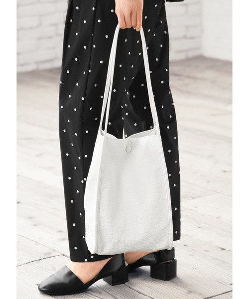 STYLE DELI（スタイルデリ）の「【サブBAG用】軽量くったりトートバッグ（トートバッグ・レディース・ブラック/ホワイト/ベージュ系・FREE）」の2枚目の写真