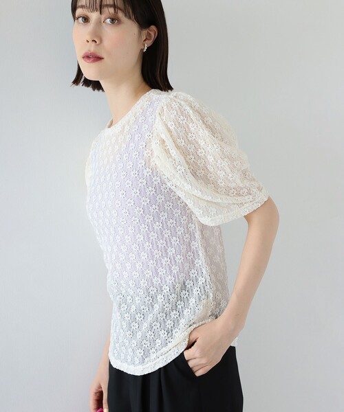 Ray BEAMS(レイビームス)の「Ray BEAMS / フラワー レース ギャザー スリーブ Tシャツ(Tシャツ/カットソー・レディース・オフホワイト/ブラック・ONE SIZE)」の21枚目の写真