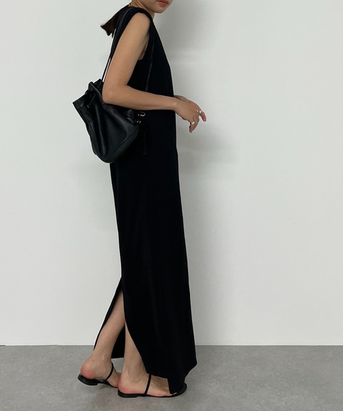 LOUNGEDRESS（ラウンジドレス）の「パワショルカットワンピース