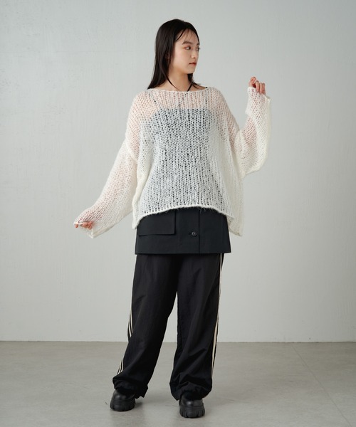 earthy（アーシー）の「シアーハンドライクオーバーニット（ニット/セーター・レディース・キャメル/ブルー/グレー/オフホワイト/パープル/ブラック・FREE）」の11枚目の写真