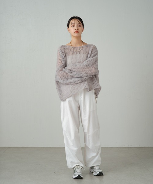 earthy（アーシー）の「シアーハンドライクオーバーニット（ニット/セーター・レディース・キャメル/ブルー/グレー/オフホワイト/パープル/ブラック・FREE）」の21枚目の写真