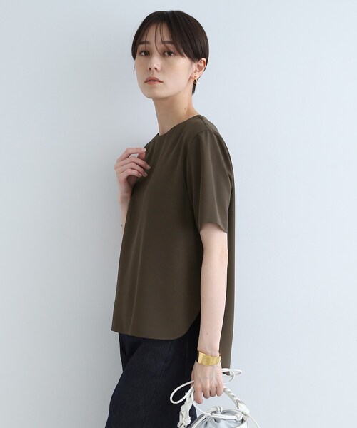 INDIVI(インディヴィ)の「◆【洗える/SETUP可能】シンプルTシャツライクブラウス(シャツ/ブラウス・レディース・オフホワイト/ブラック/ダークブラウン・40/38/36/19/15 /13/03/05)」の15枚目の写真