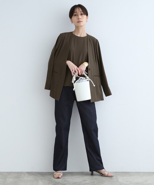 INDIVI(インディヴィ)の「◆【洗える/SETUP可能】シンプルTシャツライクブラウス(シャツ/ブラウス・レディース・オフホワイト/ブラック/ダークブラウン・40/38/36/19/15 /13/03/05)」の7枚目の写真