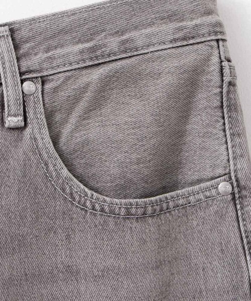 Mac-House(マックハウス)の「Levi's リーバイス SILVER TAB(TM) ルーズデニムパンツ(デニムパンツ・メンズ・グレー・32inch/34inch/30inch)」の4枚目の写真