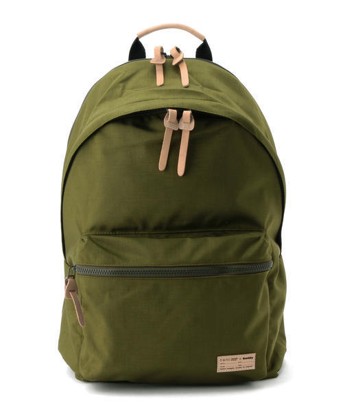 B:MING by BEAMS（ビーミングバイビームス）の「buddy×ビーミング by ビームス / 別注 Glossa BAG PACK（バックパック/リュック・メンズ・ホワイト/ブラック/オリーブ・ONE SIZE）」の6枚目の写真